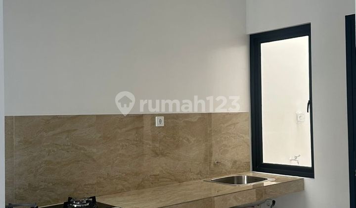 Dijual Rumah Cantik Siap Huni di Cirendeu