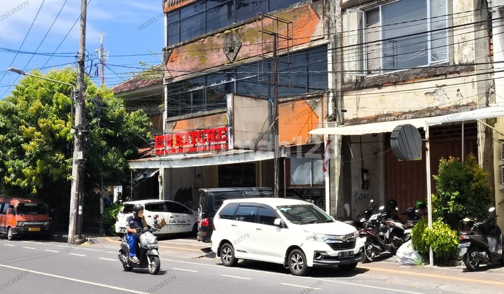 Ruko 3 Lantai di Jalan Utama Wahidin. Pusat Kota Denpasar. Area Pertokoan