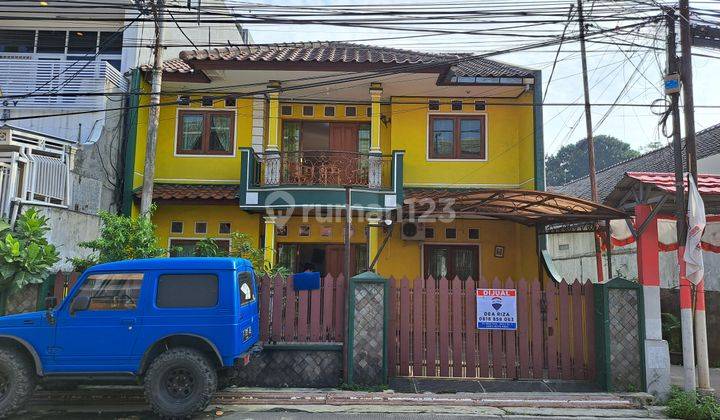 Rumah 2 Lantai Pinggir Jalan di Bogor 1