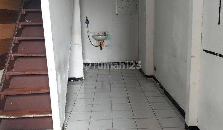 Kios di Apartemen Sentra Timur Residence Cakung 2