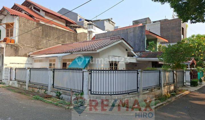 Rumah Hook Di Pondok Bambu Jakarta Timur 2