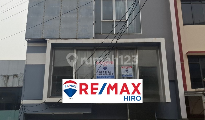 For Sale / For Rent Row of Shophouses in Kalimalang