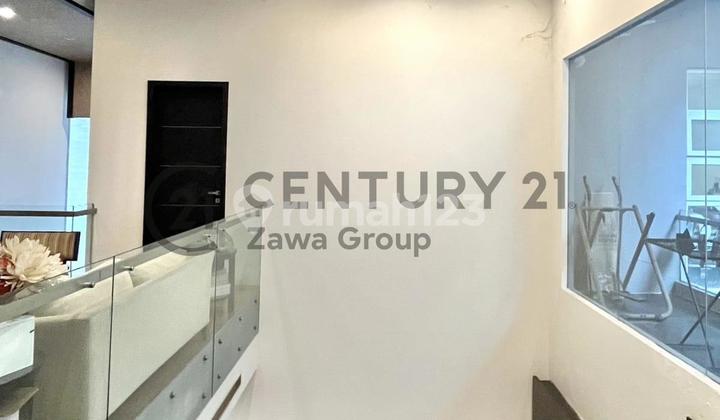 Modern Tropical House Exclusive Compound, Selangkah ke Mall Central Park & Taman Anggrek, Asri Nyaman 2