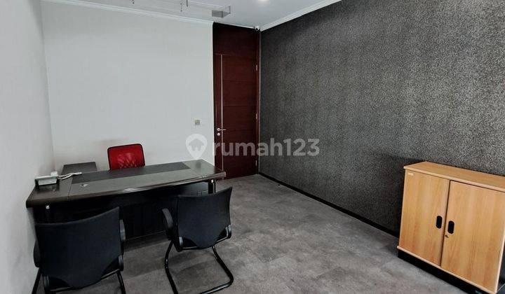 For Rent Office Apl Tower 280m2 Furnish Middle Floor, Jakarta Barat 2