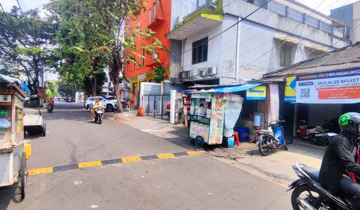 Disewakan Kios Tanjung Duren Lokasi Ramai Jakarta Barat Disewakan Kios Tanjung Duren Lokasi Ramai Jakarta Barat