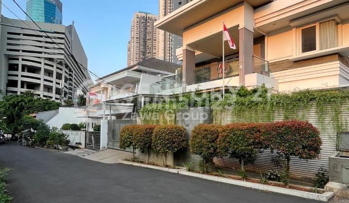 Turun Harga Rumah Mewah Selangkah ke Central Park Jakarta Barat