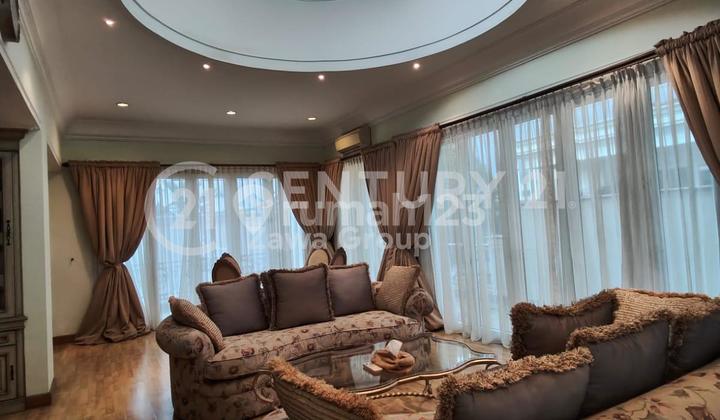 Rumah Mewah Kokoh 3 lantai PIK 1 Klasik ada S.Pool Nego Cepat
