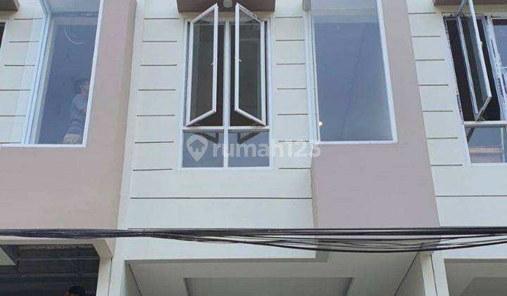 Jual Rumah Taman Ratu Siap Huni 4 Kamar Unfurnish, Jakarta Barat 1