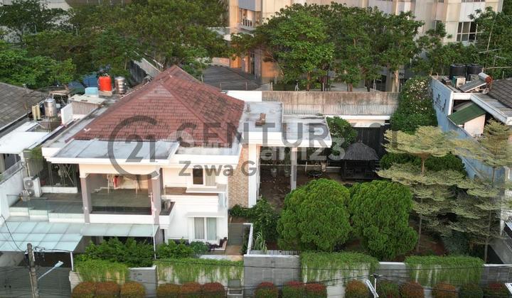 Turun Harga Rumah Mewah Selangkah ke Central Park Jakarta Barat