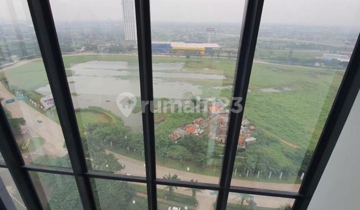 Smith SOHO for Rent Office Corner Position Best View 2