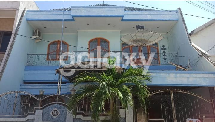 Dijual Rumah SHM 2 Lantai di Babatan Pantai 1