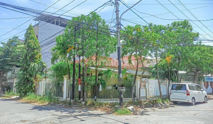 Dijual Rumah Babatan Pantai 1