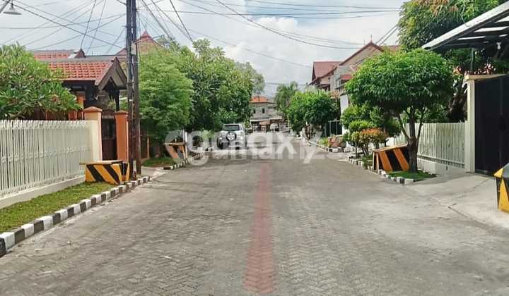FOR SALE 1.5-STORY HOUSE IN MANYAR KARTIKA 2