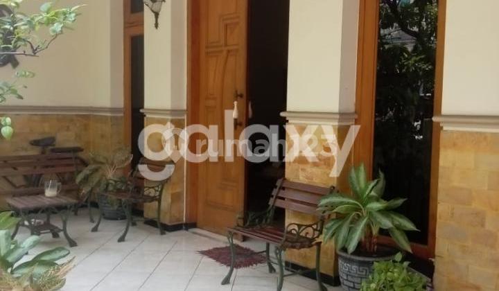 Dijual Rumah 2 Lantai di Manyar Tompotika