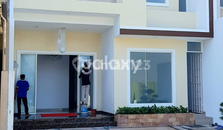 Jual Rumah 2 Lantai Minimalis Pakuwon City Palm Beach Jual Rumah 2 Lantai Minimalis Pakuwon City Palm Beach