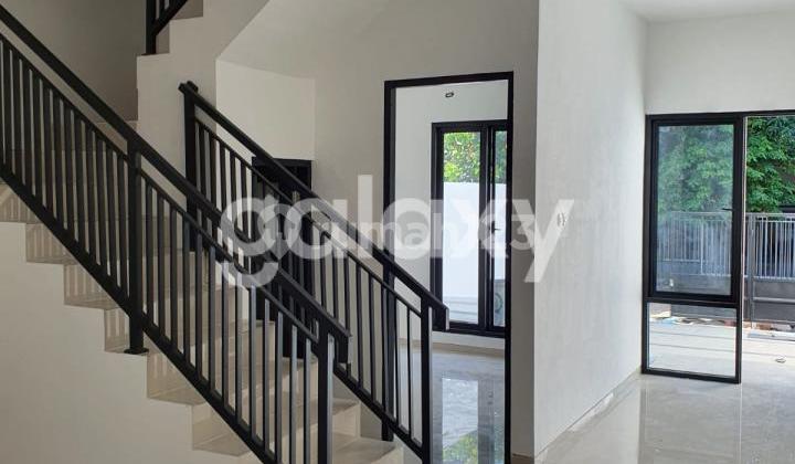 Rumah Nirwana Executive Baru Minimalis Row Lebar
