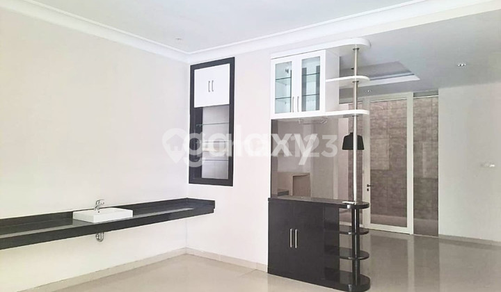 Jual Rumah Siap Huni Terawat Pakuwon City 2