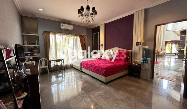Jual Rumah Mewah di Nol Jalan Raya Utama Galaxy Bumi Permai 2