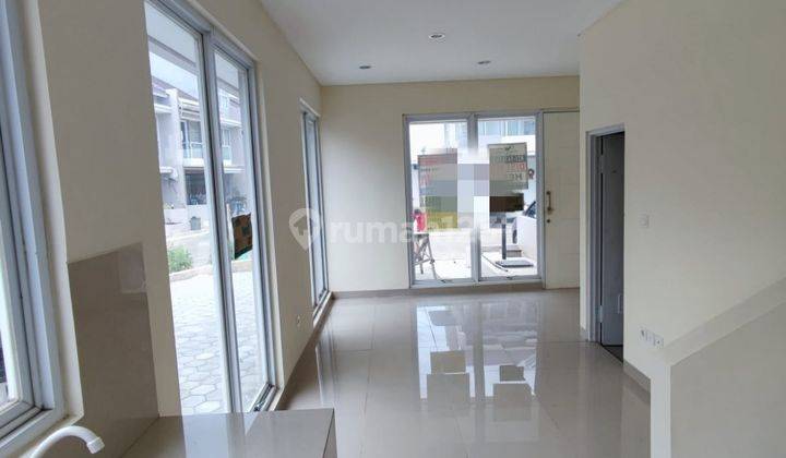 Disewa Rumah Baru Palm Blossom Taman Surya - Posisi HOEK , Bagus, Rapi & Siap Huni (E) 1