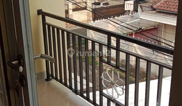 Dijual Rumah Sangat Rapi dan Bagus Siap Huni Semi Furnish Citra Garden 1 (E) 2