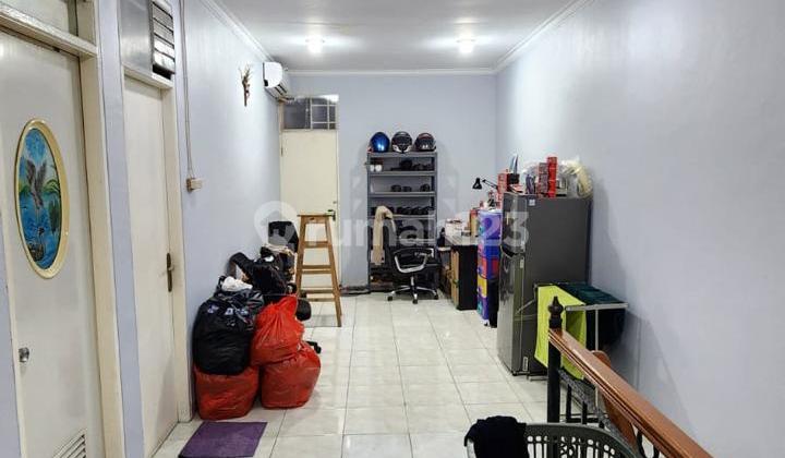 Dijual Rumah Rapi Siap Huni di Taman Palem Lestari (Rib)