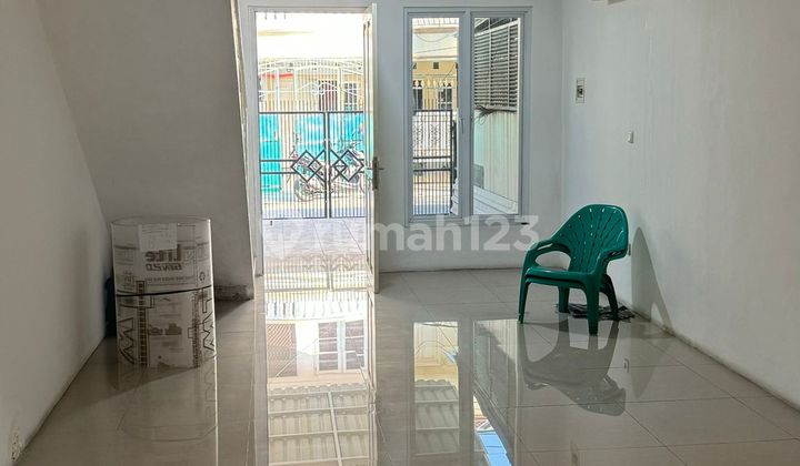 Disewakan Rumah Bagus Rapi Full Furnish di Taman Palem Lestari - Min Sewa 2 Thn (Vi) Disewakan Rumah Bagus Rapi Full Furnish di Taman Palem Lestari - Min Sewa 2 Thn (Vi)