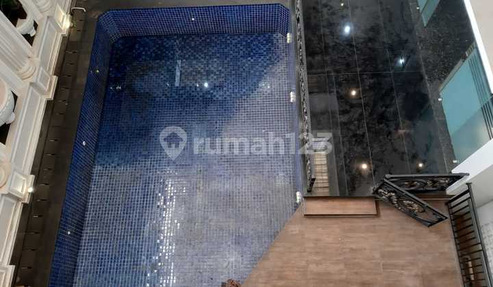 Luxury House with Built-in Furniture at Crown Gading Serpong 2