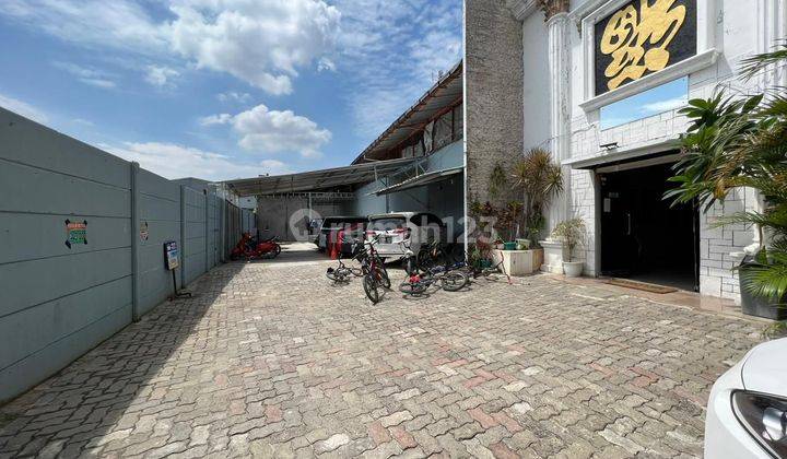 Di jual lapangan futsal masih berjalan  2