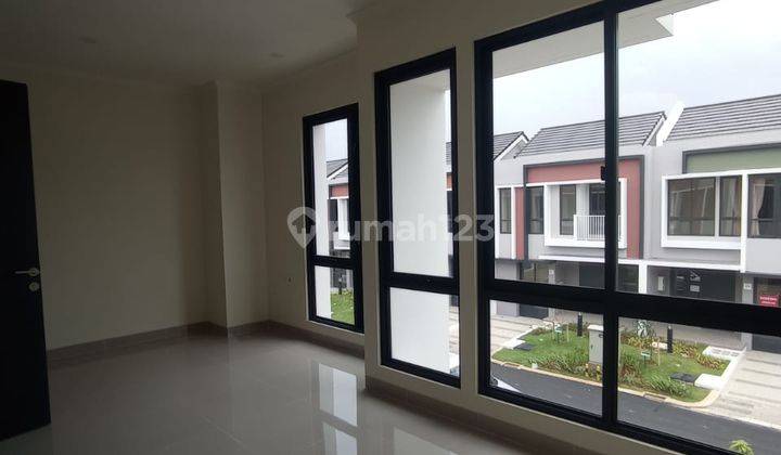 Disewakan rumah baru cluster baroni gading serpong 2