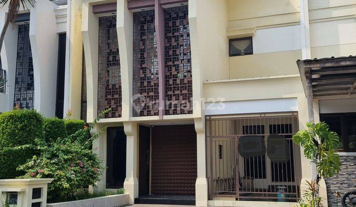 Disewakan Rumah Semi Furnished Cantik & Rapi Greenwich Bsd 1