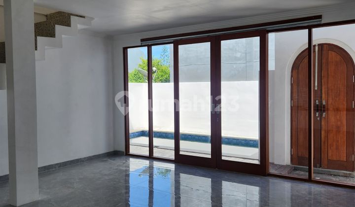 Dijual Brand New luxury villa di Canggu Bali