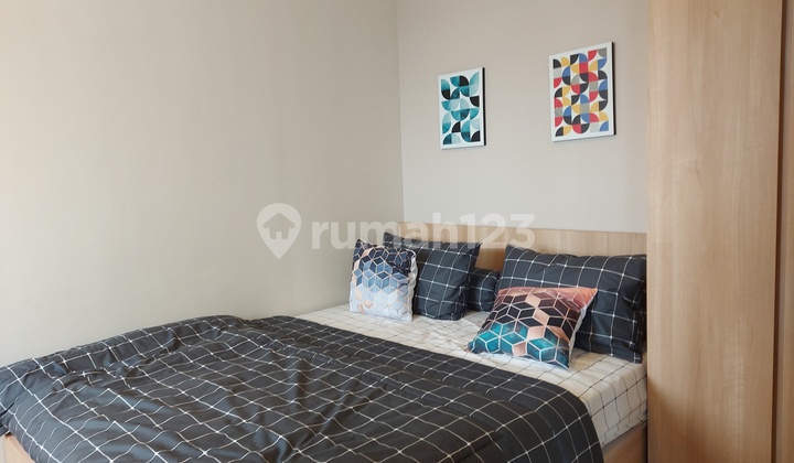 Dijual Apartement The Oak Tower 2 BR Furnished Baru