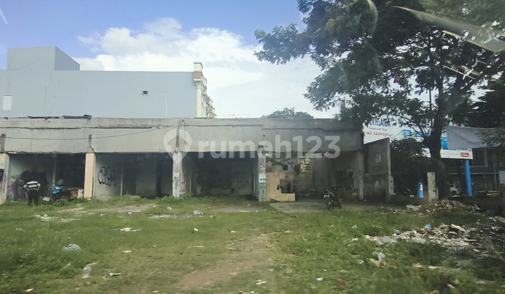 For Sale Plots on Jl Raya Kelapa Dua Gading Serpong, a Busy and Densely Trafficked Location.