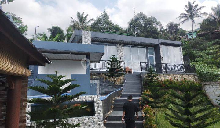 Di jual villa mewah view lepas sangat strategis 11