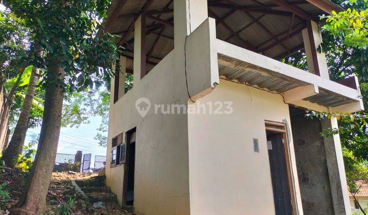 Di jual sebidang tanah lokasi sangat strategis. 2