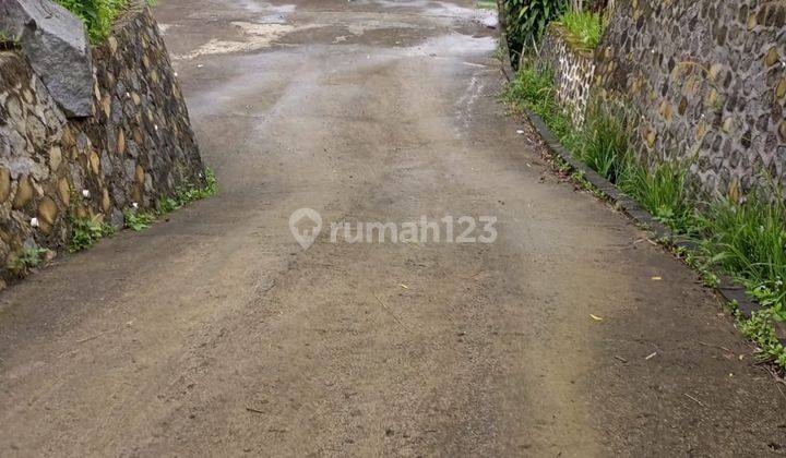 Di jual villa siap huni. 9