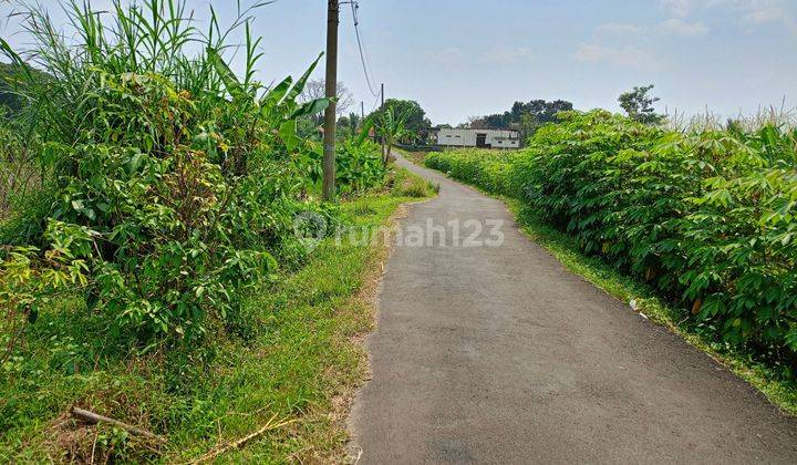 DI JUAL LAHAN TANAH. LOKASI NEMPEL JALAN. 1