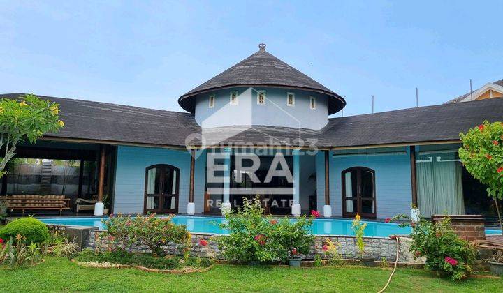 Dijual cepat rumah mewah dan luas  seperti vila dalam kota  di Kompleks Graha Helvetia ada private  pool,, indorr kitchen dan outdoor kitchen, gazebo, 1