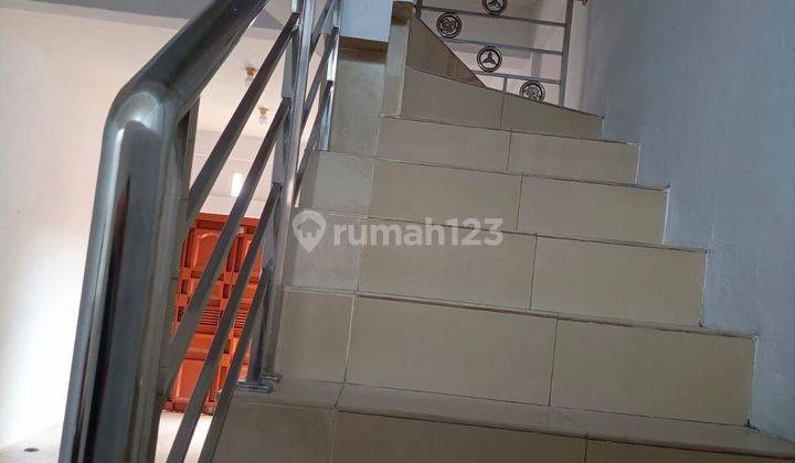Ruko Di Sewakan 3 1/2 Lantai 2