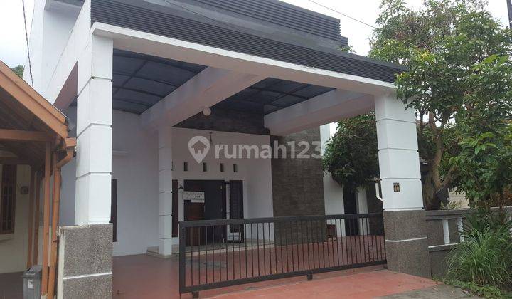 Dijual rumah 2 lantai. Siap Huni. Rapi, Nyaman dan Aman.   2