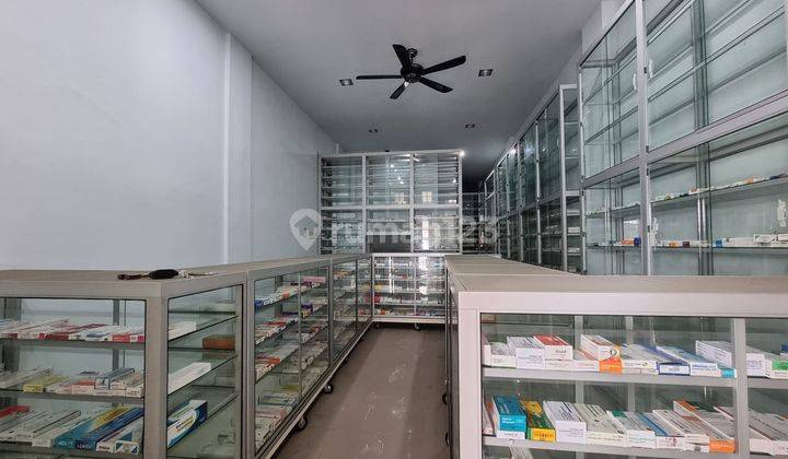 Ruko 3 lantai sangat bagus lokasi strategis jalan Amal   Medan  Sunggal
 9