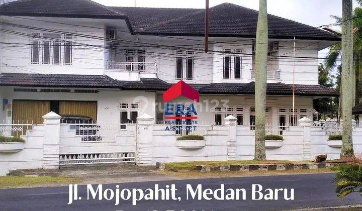 RUMAH MEWAH INTI KOTA MEDAN BARU 1