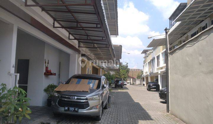 RUMAH TOWN HOUSE DALAM KOMPLEK 3 LANTAI 6X14 2