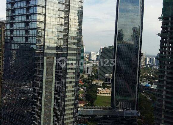 Oakwood Premier 2 BR Fully Furnished Apartment Mega Kuningan 6