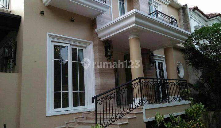  Rumah Mewah  3 Lantai Semi Furnished  di Senayan jakarta selatan, Senayan 1