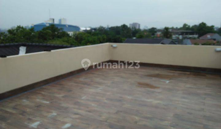  Rumah Mewah  3 Lantai Semi Furnished  di Senayan jakarta selatan, Senayan 6