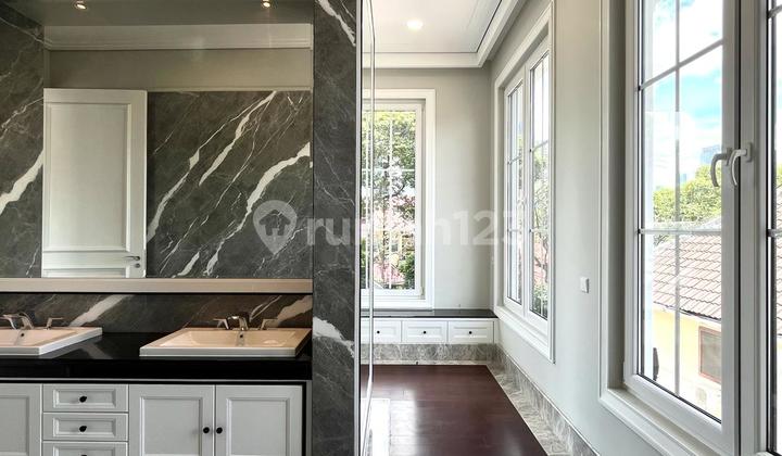 Dijual Rumah Super Mewah di Menteng Jakarta Pusat