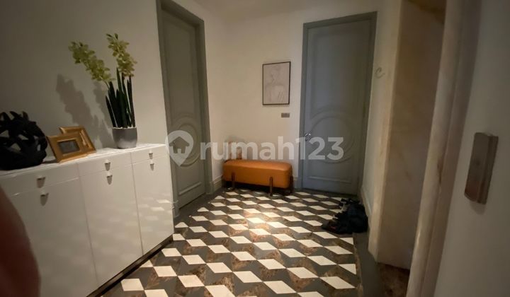rent apartement raffles residence 4 bedroom Satrio Kuningan South Jakarta 2