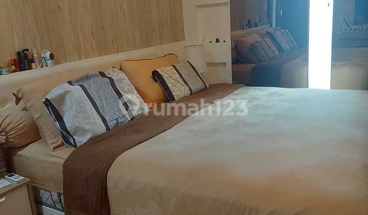 Selling apartment in Kuningan Setiabudi Sky Garden, 2 bedrooms, 79 sqm, cheap and good.