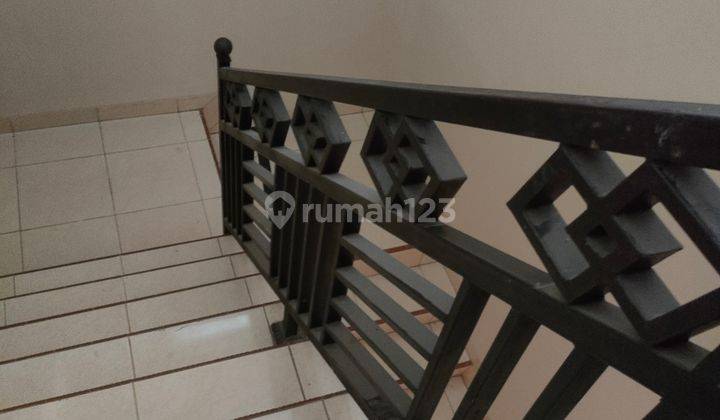 Rumah Dijual 2 Lantai Sudah Renovasi Cluster Italy Banjar Wijaya 2